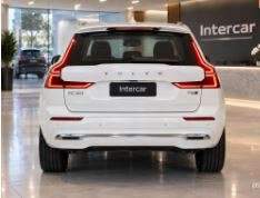 VOLVO-XC60-2025