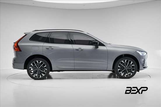 VOLVO-XC60-2025