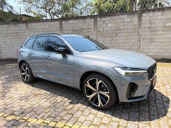 VOLVO XC60 2.0 T8 RECHARGE ULTIMATE DARK AWD GEARTRONIC