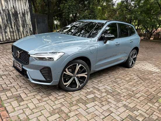 VOLVO-XC60-2023