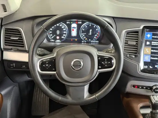 VOLVO-XC90-2.0 T6 GASOLINA MOMENTUM AWD GEARTRONIC VOLVO-XC90-2018