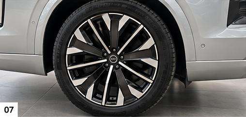 VOLVO-XC90-2024