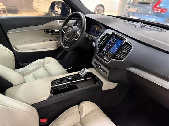 VOLVO-XC90-2024