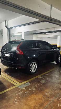 VOLVO-XC60-2015