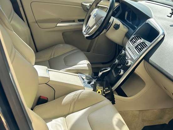 VOLVO-XC60-2.0 T5 MOMENTUM GASOLINA 4P AUTOMÁTICO VOLVO-XC60-2015