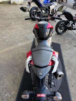 YAMAHA-MT-03 YAMAHA-MT-03-2016