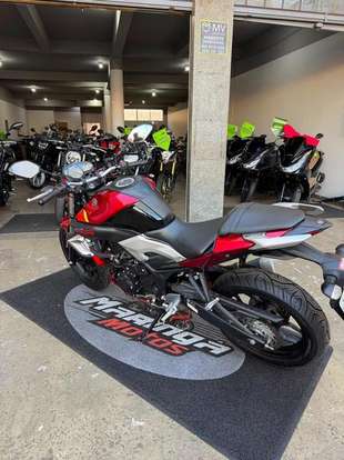 YAMAHA-MT-03 YAMAHA-MT-03-2016