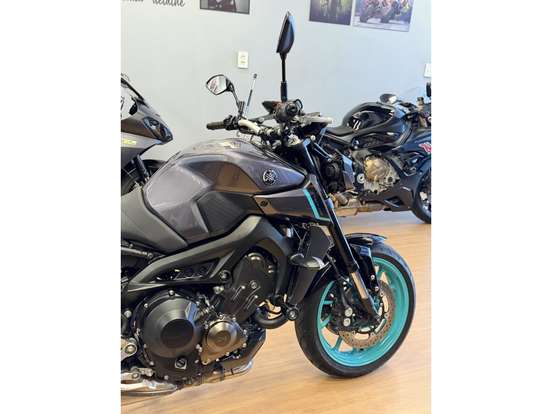 YAMAHA-MT-09 YAMAHA-MT-09-2024