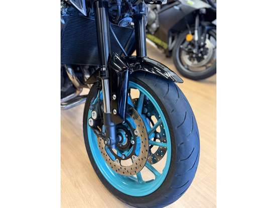 YAMAHA-MT-09-2024