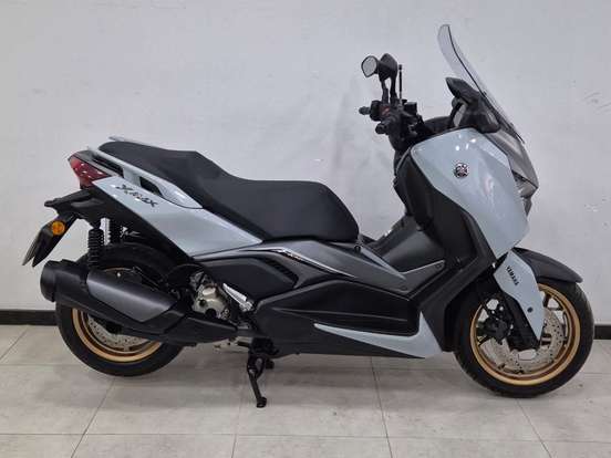 YAMAHA-XMAX 300 CONNECTED ABS-2026