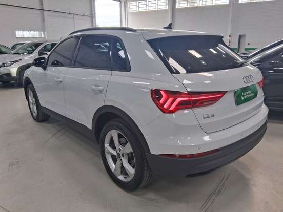 AUDI-Q3-2024
