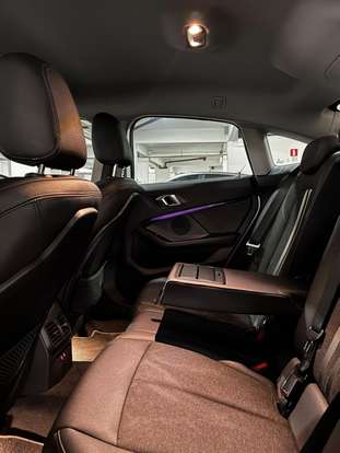 BMW-218i-2019