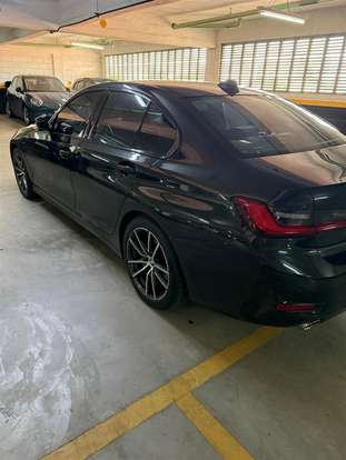 BMW-320i-2020