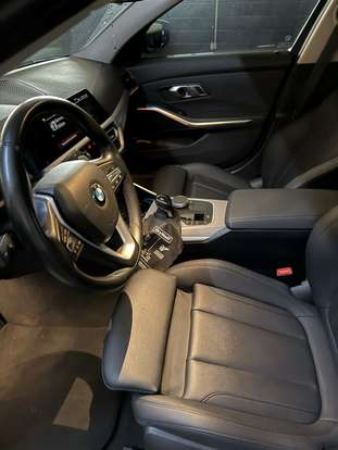 BMW-320i-2020