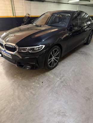 BMW-320i-2020