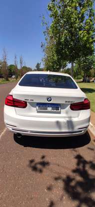 BMW-320i-2018