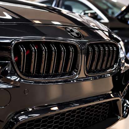 BMW-320i-2016