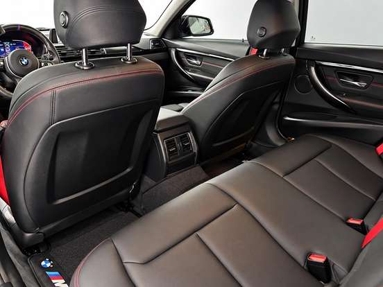 BMW-320i-2.0 SPORT GP 16V TURBO ACTIVE FLEX 4P AUTOMÁTICO BMW-320i-2016