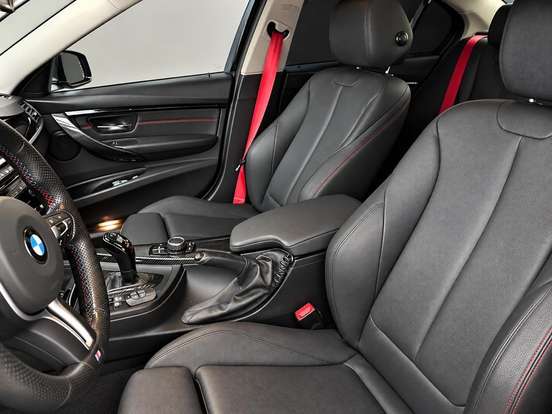BMW-320i-2.0 SPORT GP 16V TURBO ACTIVE FLEX 4P AUTOMÁTICO BMW-320i-2016