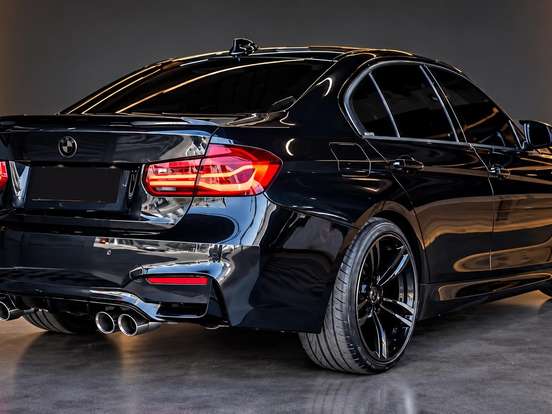 BMW-320i-2.0 SPORT GP 16V TURBO ACTIVE FLEX 4P AUTOMÁTICO BMW-320i-2016