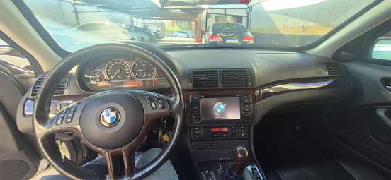 BMW-330i-2004