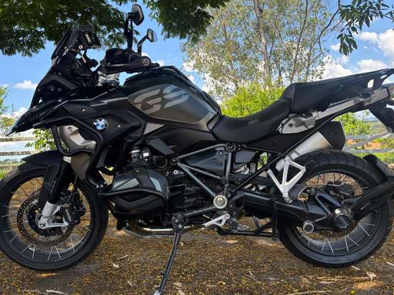 BMW-R 1250 GS TRIPLE BLACK BMW-R 1250 GS TRIPLE BLACK-2023