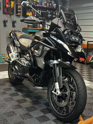 BMW-R 1250 GS TRIPLE BLACK-2023