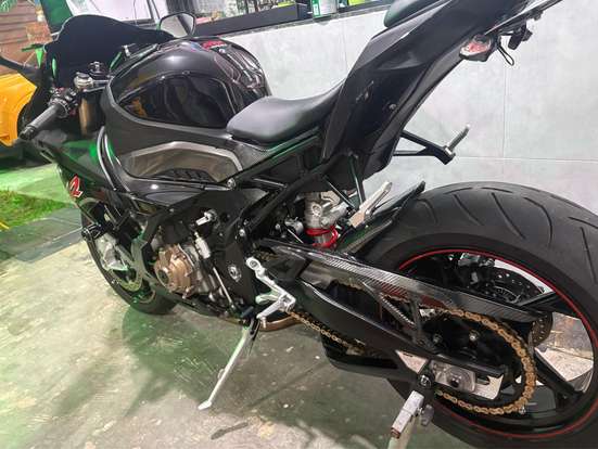 BMW-S 1000 RR-2022