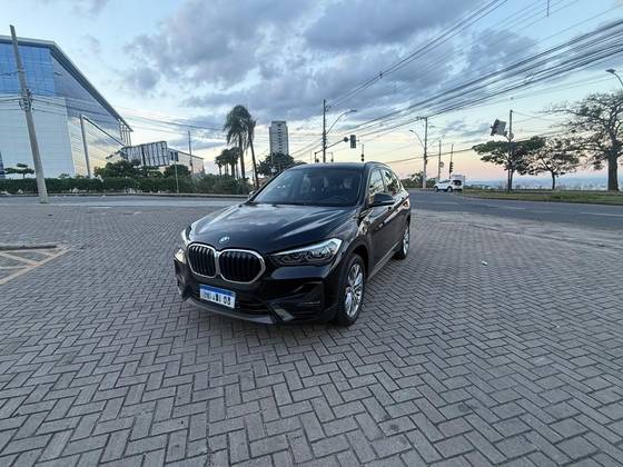 BMW X1 2.0 16V TURBO ACTIVEFLEX SDRIVE20I X-LINE 4P AUTOMÁTICO