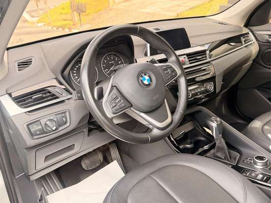 BMW-X1-2.0 16V TURBO ACTIVEFLEX XDRIVE25I SPORT 4P AUTOMÁTICO BMW-X1-2018