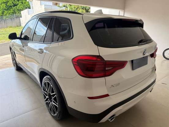 BMW-X3-2021
