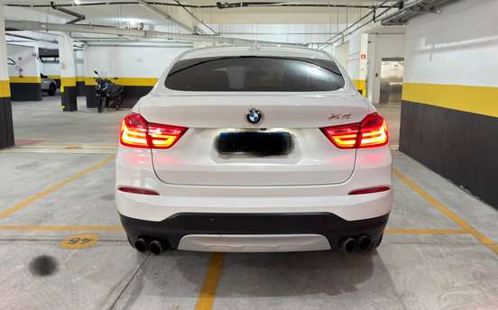BMW-X4-2015