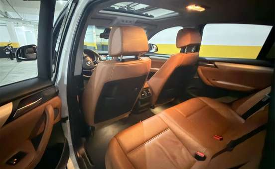 BMW-X4-2015