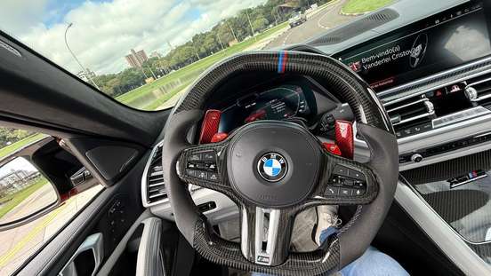 BMW-X6-2022
