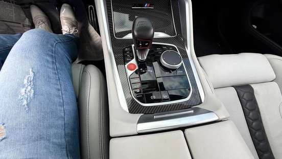 BMW-X6-2022