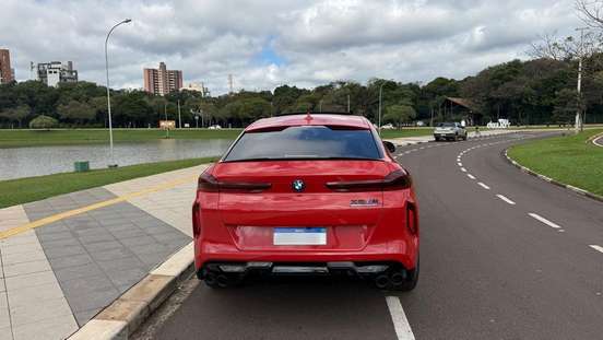 BMW-X6-2022