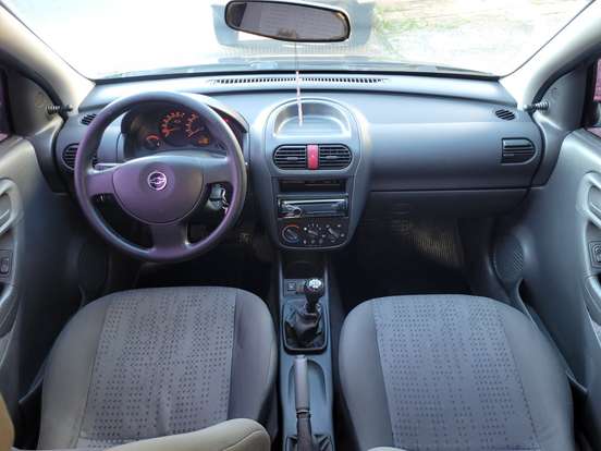 CHEVROLET-CORSA-2011