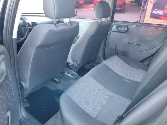 CHEVROLET-CORSA-2011