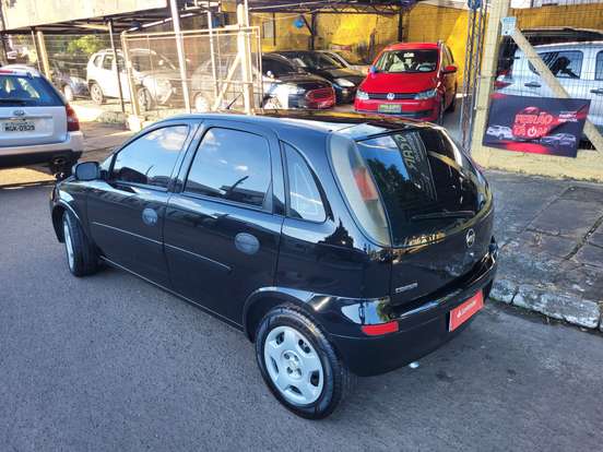 CHEVROLET-CORSA-2011