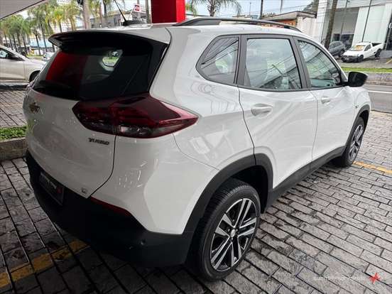 CHEVROLET-TRACKER-2024