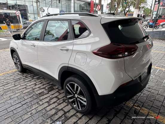 CHEVROLET-TRACKER-2024