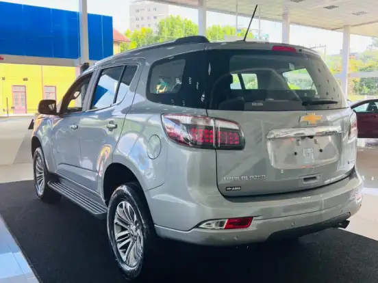 CHEVROLET-TRAILBLAZER-2.8 16V TURBO DIESEL HIGH COUNTRY 7L 4X4 AUTOMÁTICO CHEVROLET-TRAILBLAZER-2025