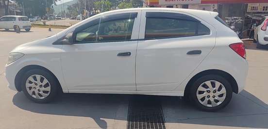 CHEVROLET-ONIX-2017