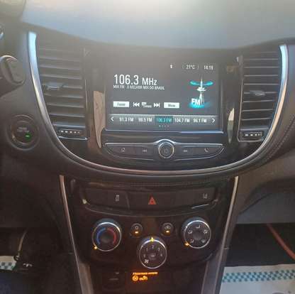 CHEVROLET-TRACKER-2018