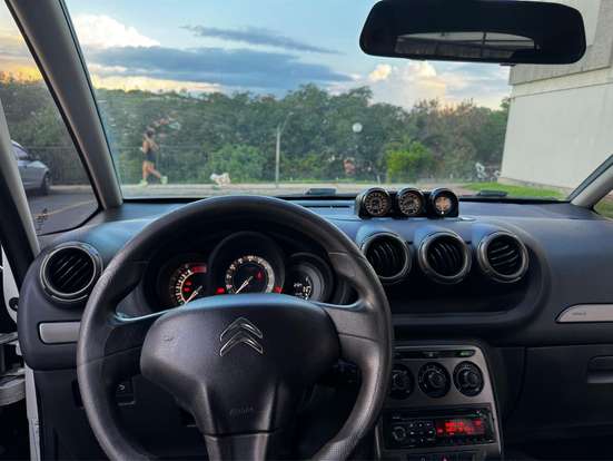 CITROËN-C3-1.6 TENDANCE 16V FLEX 4P AUTOMÁTICO CITROËN-C3-2015