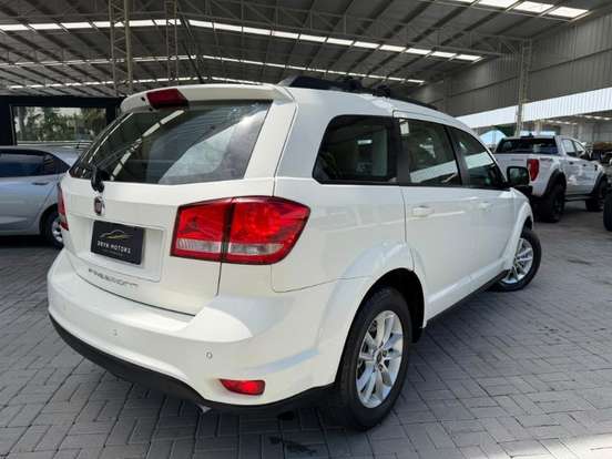 FIAT-FREEMONT-2.4 PRECISION 16V GASOLINA 4P AUTOMÁTICO FIAT-FREEMONT-2014