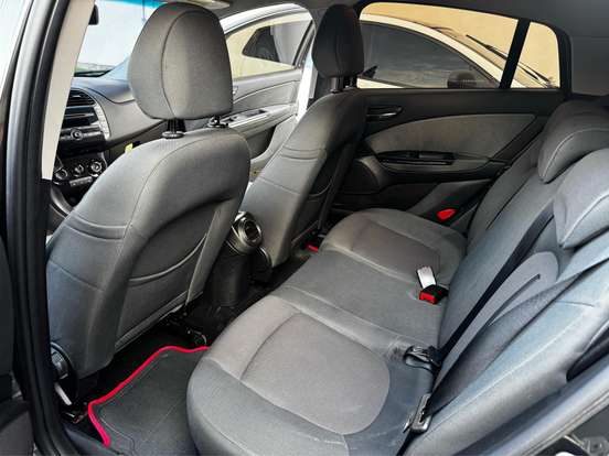 FIAT-BRAVO-1.8 ABSOLUTE 16V FLEX 4P AUTOMATIZADO FIAT-BRAVO-2012