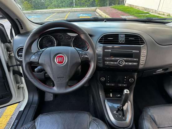 FIAT-BRAVO-1.8 SPORTING 16V FLEX 4P AUTOMATIZADO FIAT-BRAVO-2013