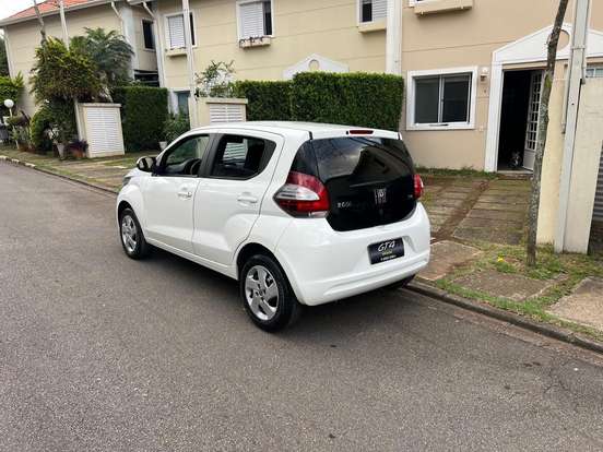 FIAT-MOBI-1.0 EVO FLEX LIKE. MANUAL FIAT-MOBI-2016