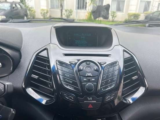 FORD-ECOSPORT-2014